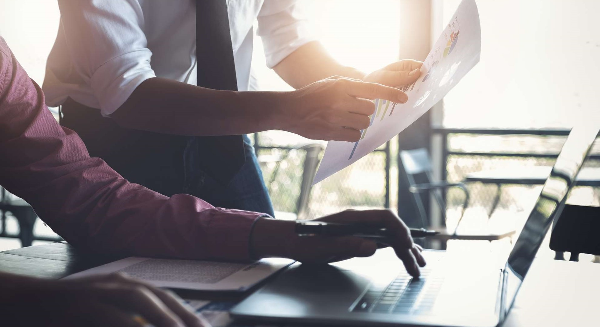 英国伦敦商业金融学院新加坡校区图书馆与学习空间全面揭秘