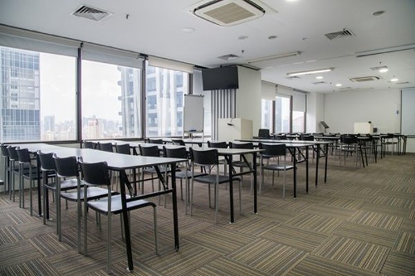伦敦商业金融学院新加坡校区怎么样