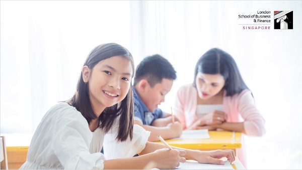 伦敦商业金融学院新加坡校区合作大学文凭